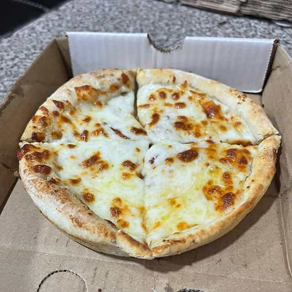 GARLIC PIZZA BREAD + cheese image